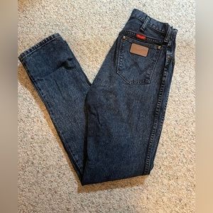 Vintage acid wash wranglers. Sz. 11
